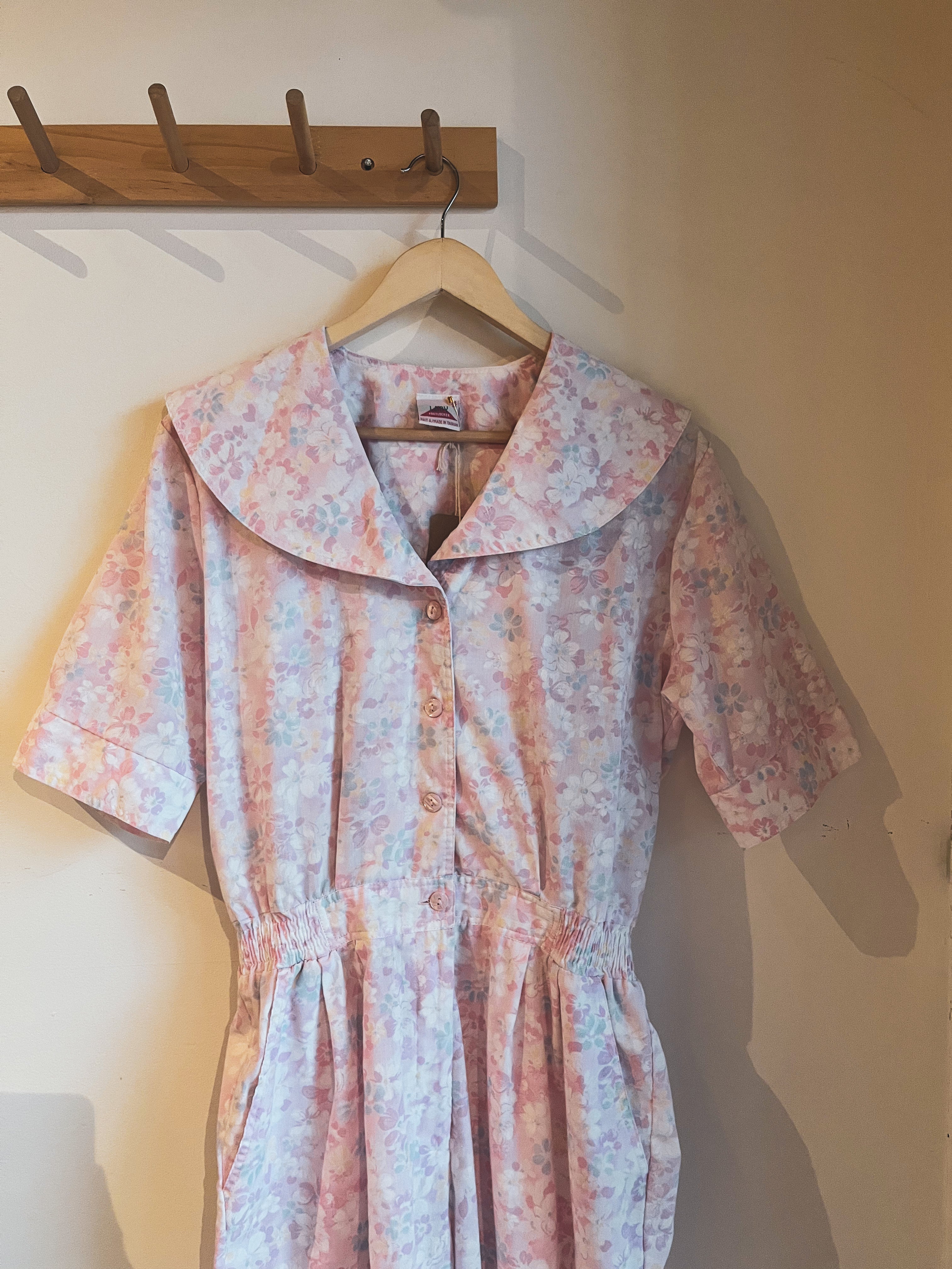 vintage pink floral collared jumpsuit | M