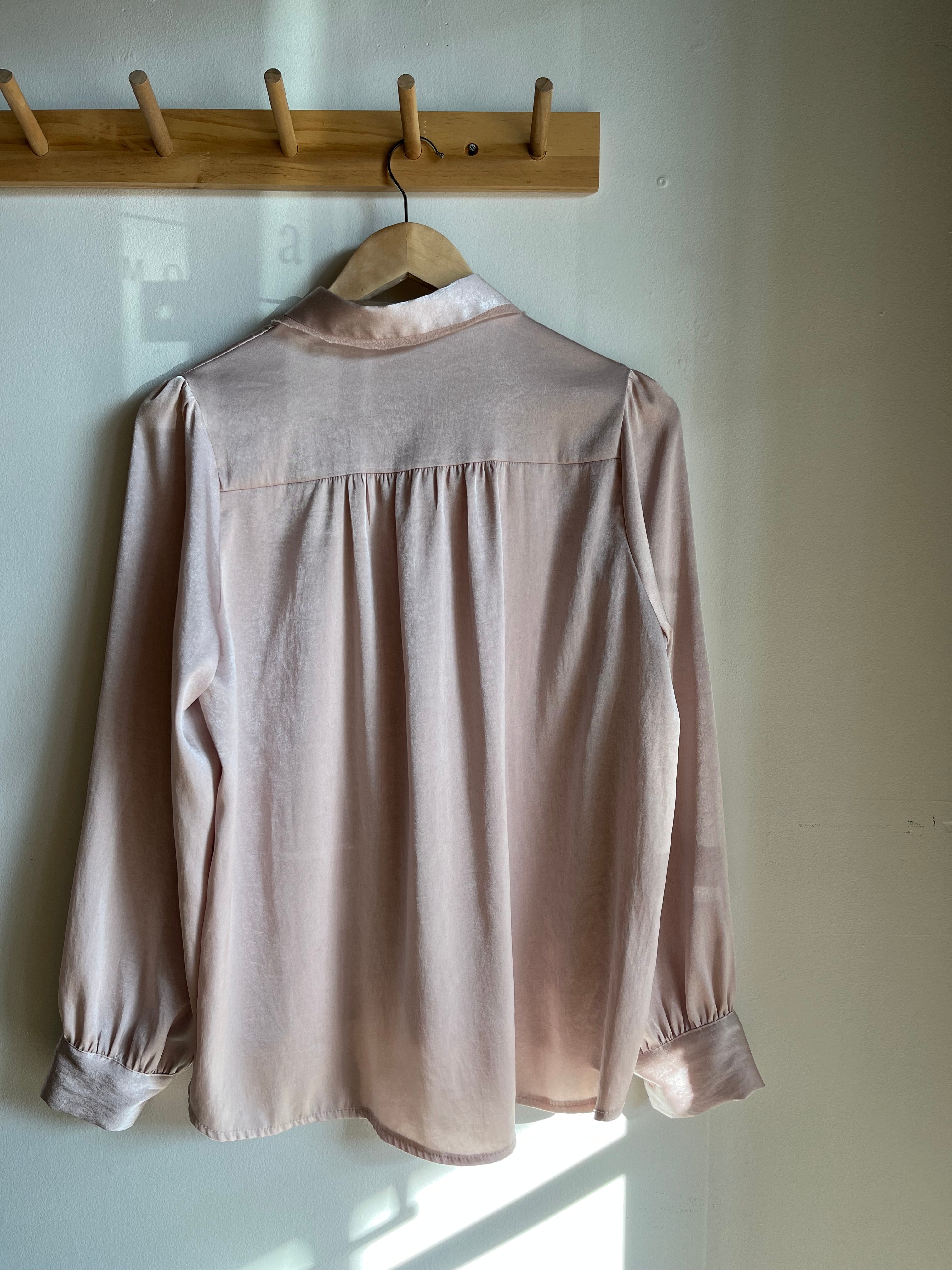 preloved blush collared blouse | L