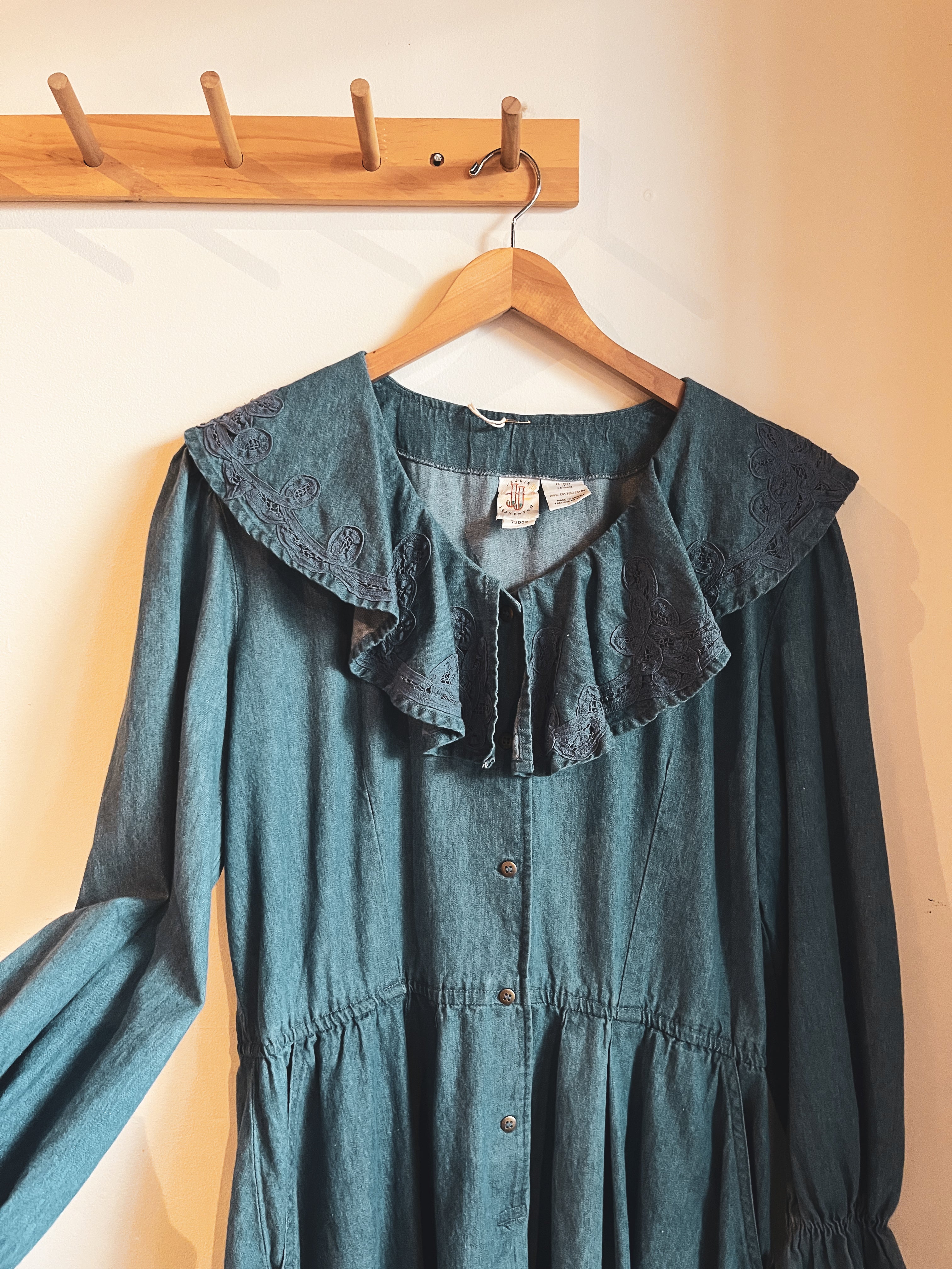 vintage collared denim dress | XL