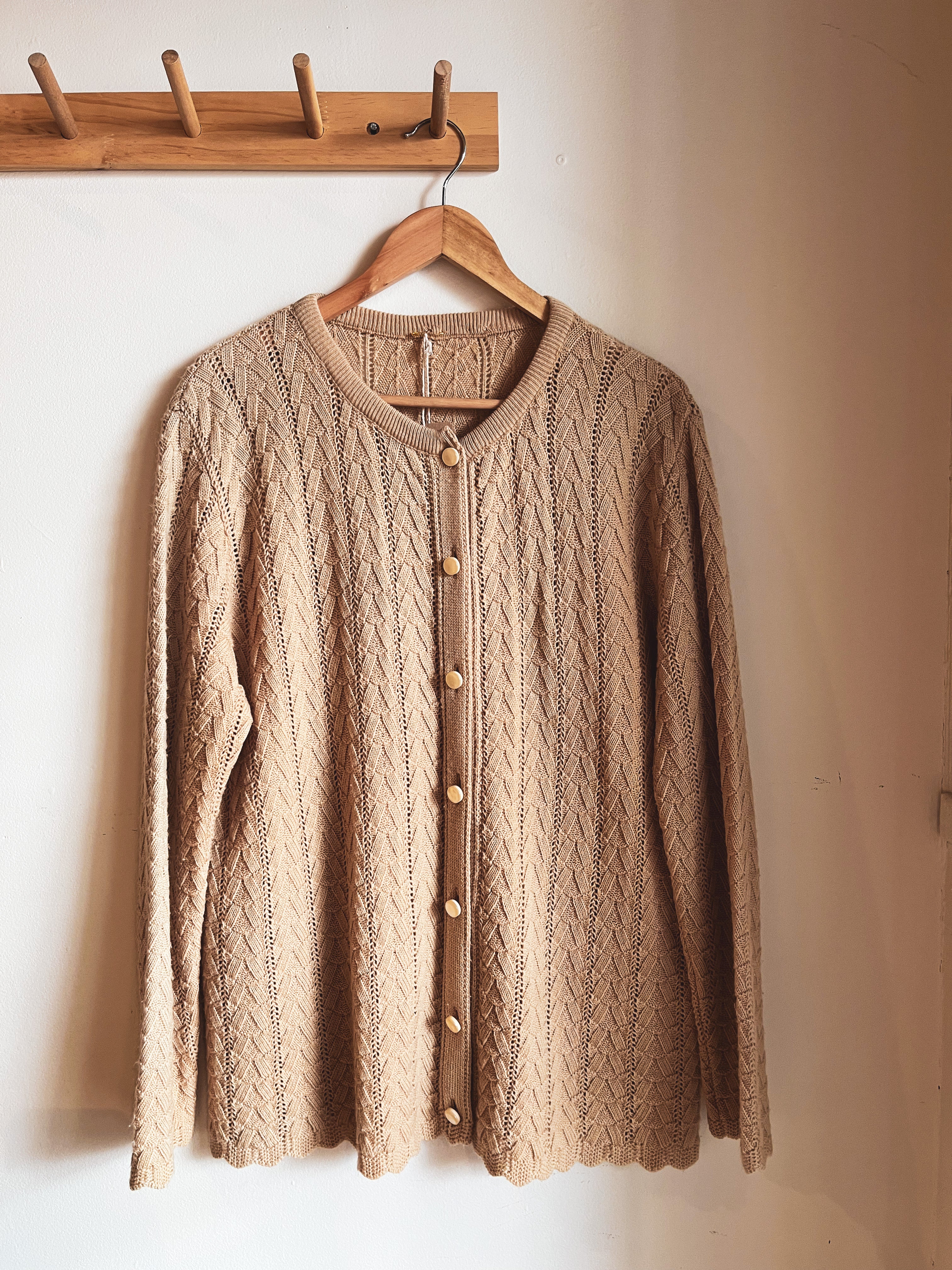 vintage tan knit cardigan | L