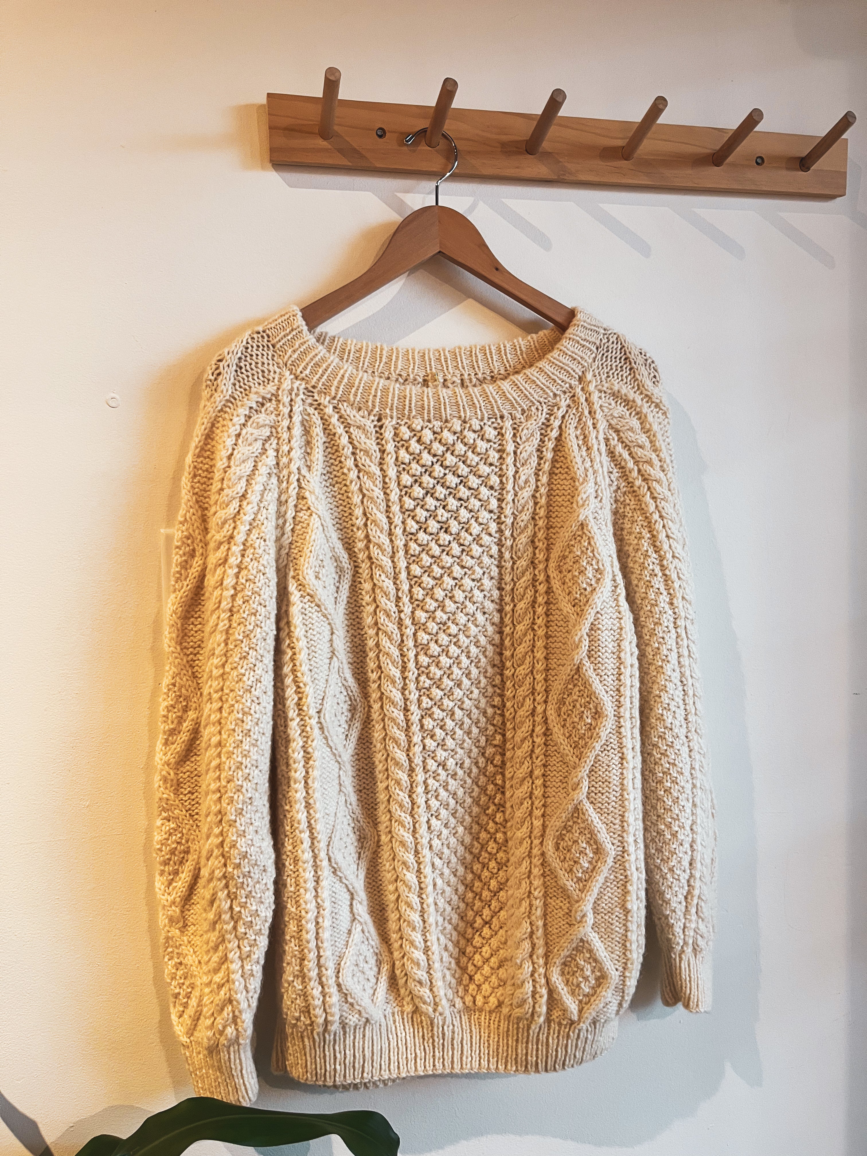 vintage cream wool cable knit sweater | L