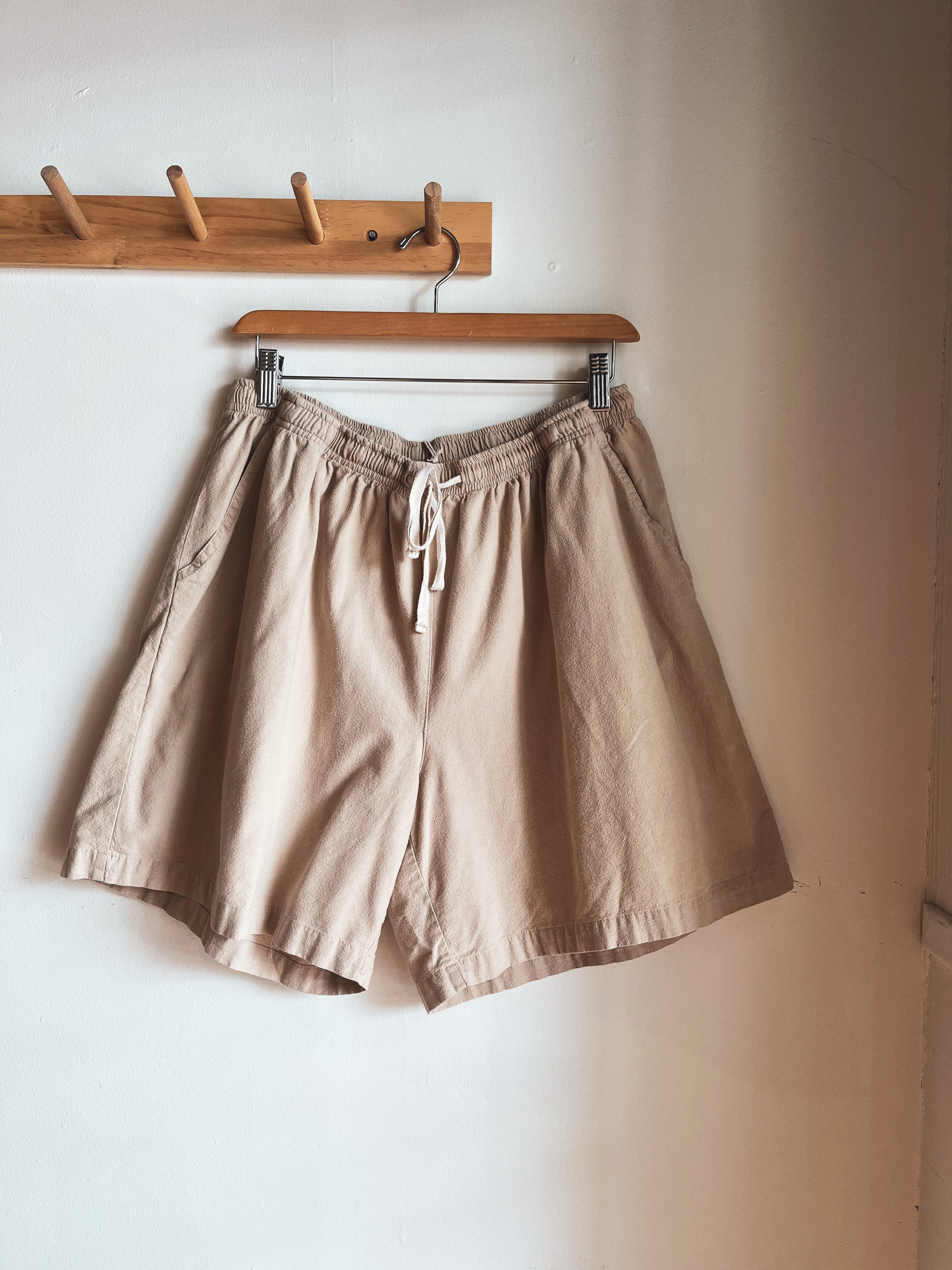 vintage tan drawstring shorts | XL