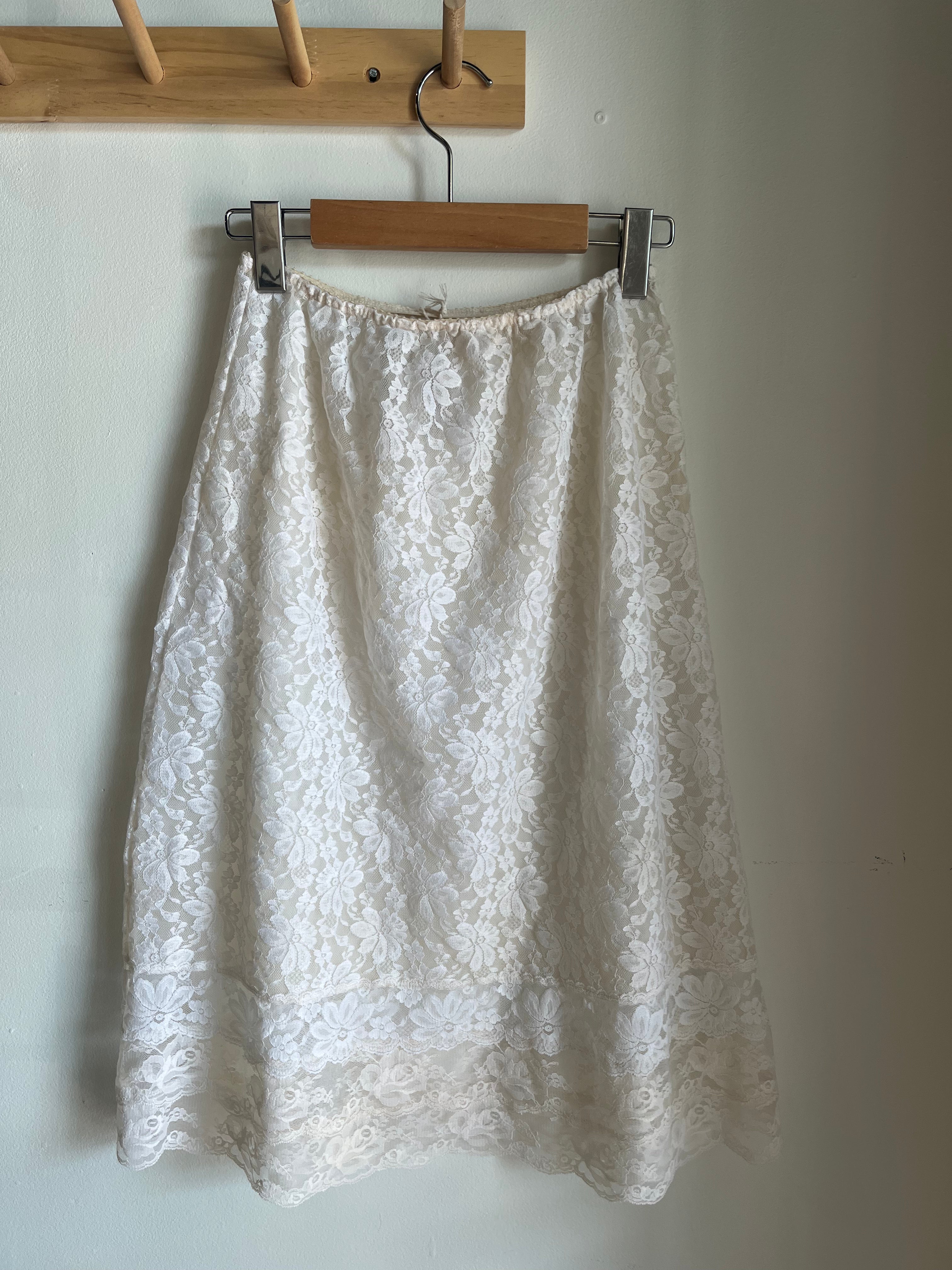 vintage cream lace skirt slip | M
