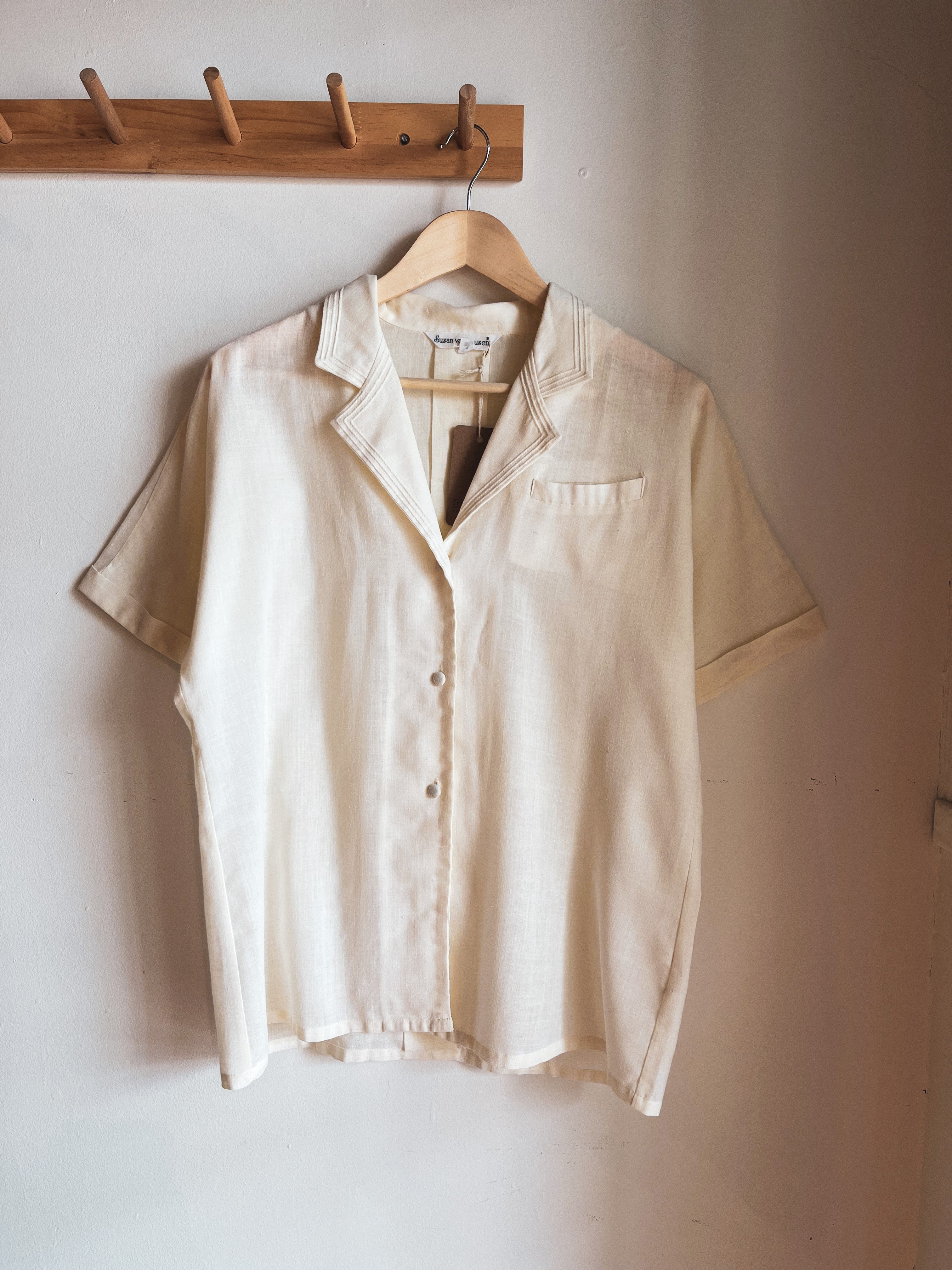 vintage cream collared sh sl shirt | L