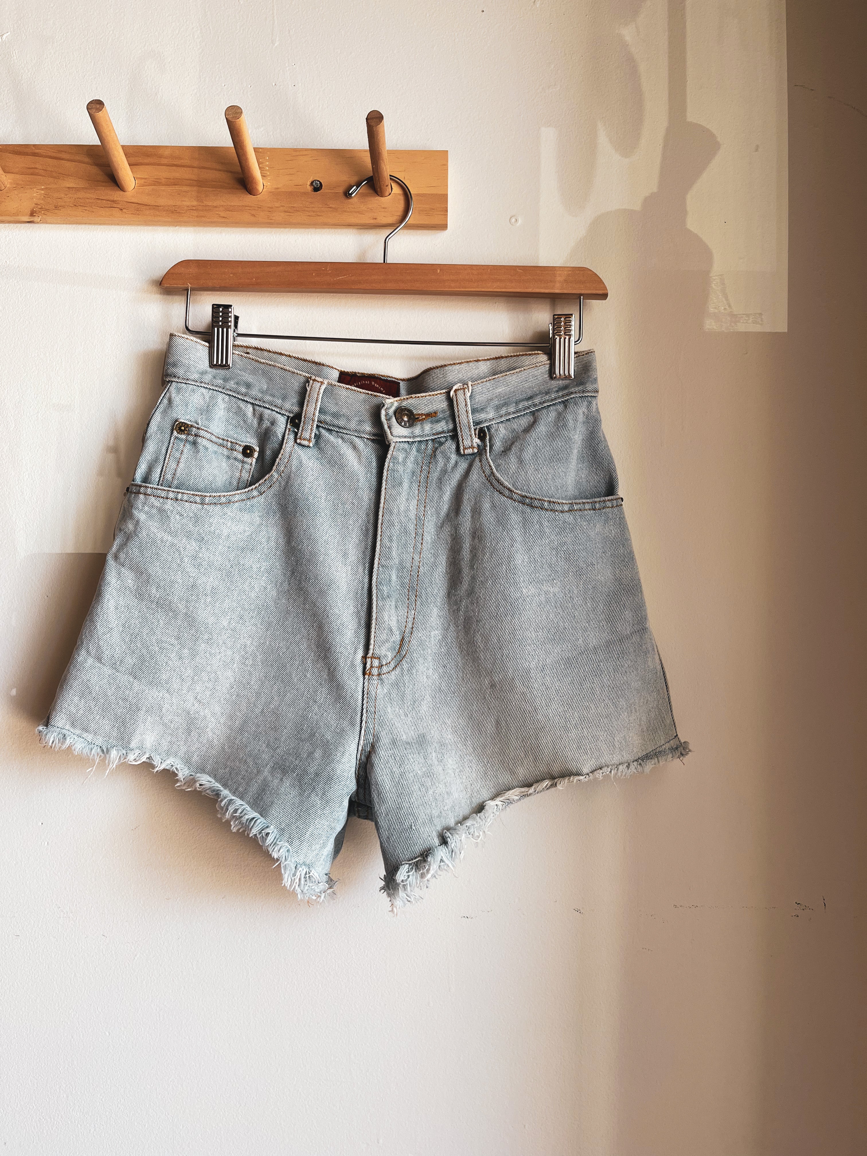 vintage denim high waist cutoff shorts | 26