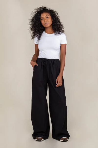 SHACI - Women's Wide Leg Sweatpants - Black