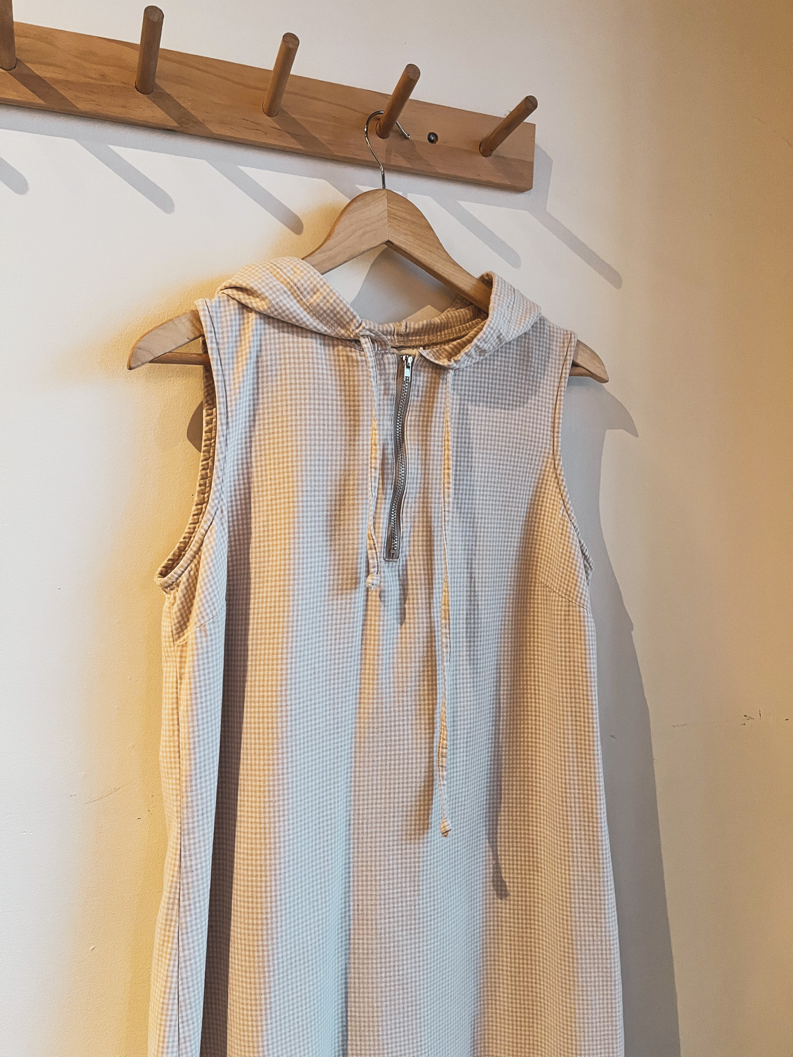 vintage white & tan gingham hooded tank dress | M