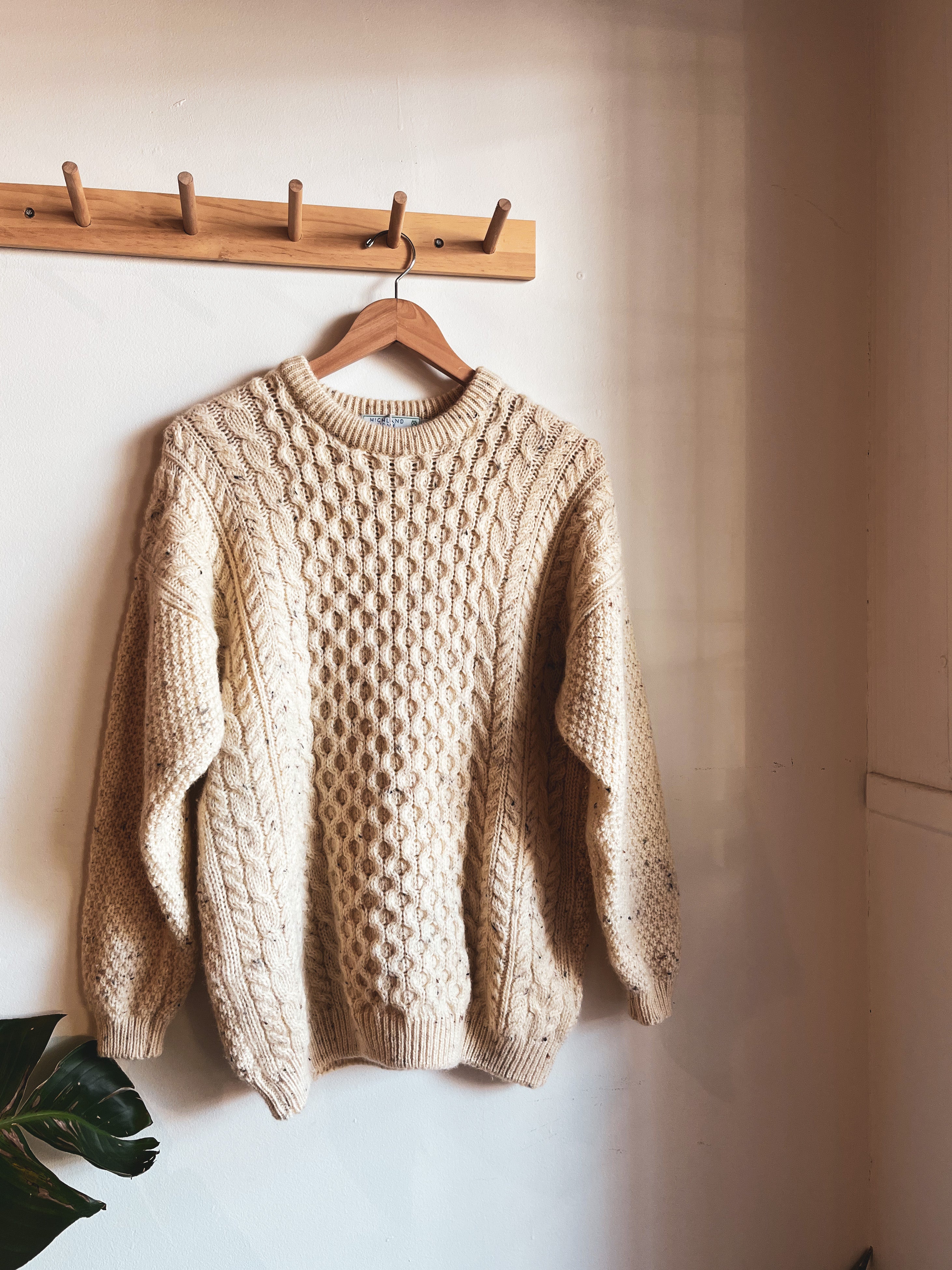 vintage beige wool fisherman sweater | L
