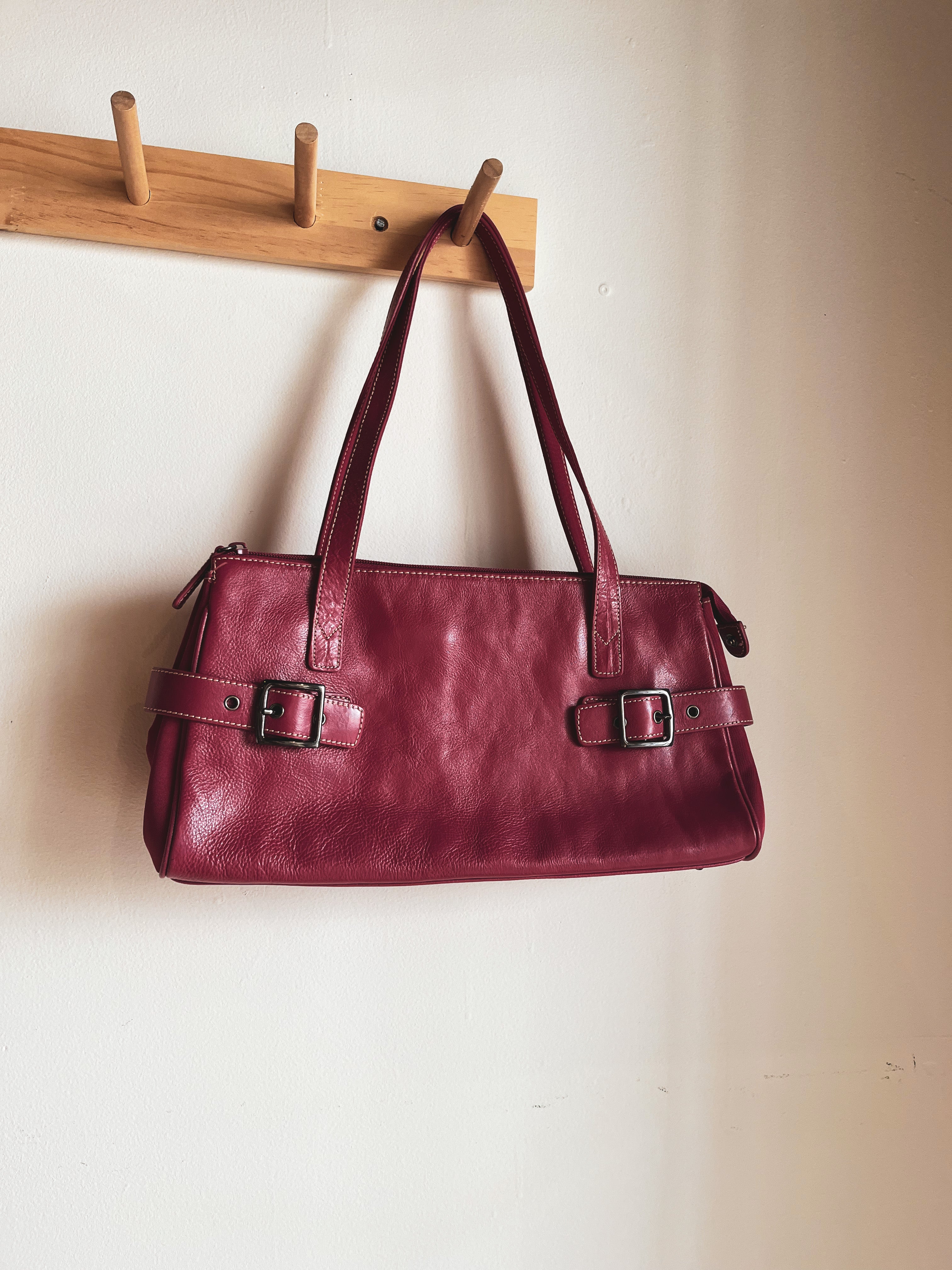 Y2K magenta faux leather purse