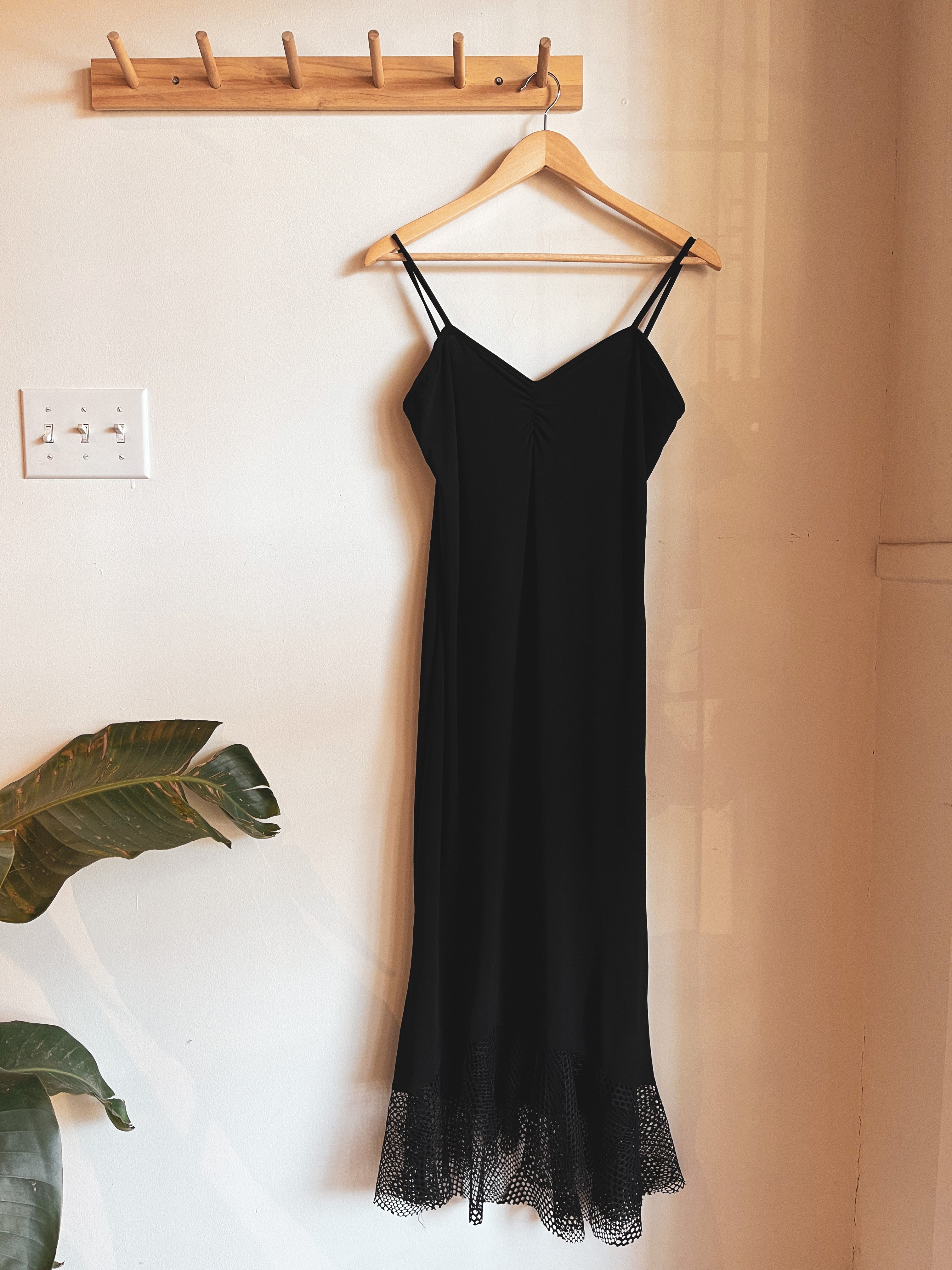 vintage black lace hem slip dress | M